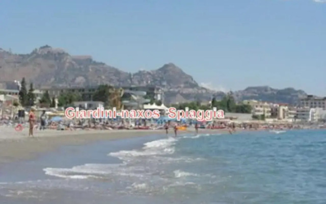 Appartamenti Calliope e Silvia, Giardini Naxos