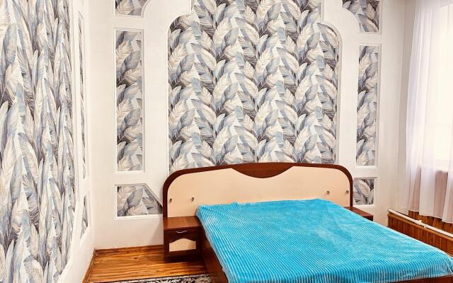 Big house (Биг Хаус)