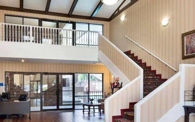 Quality Inn Magnolia