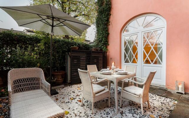 Casa Vera in Lucca with 2 Bedrooms And 2 Bathrooms