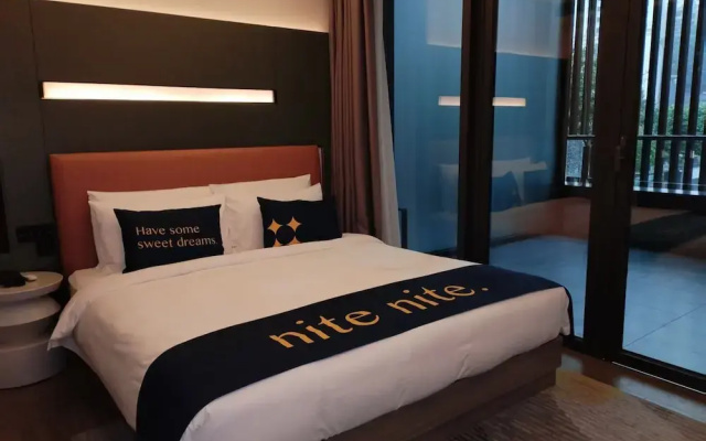 Chongqing Justom Family Apartment Hotel