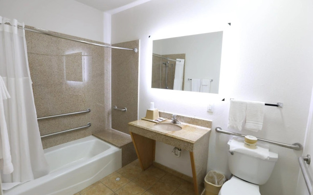 Hotel O Executive Inn & Suites Cuero Hwy 87