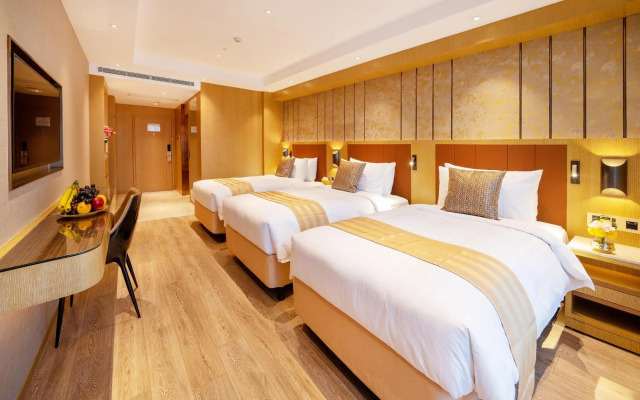 Grand Dragon Hotel