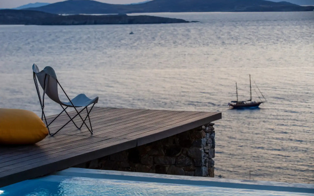 Cyra Mykonos Estate