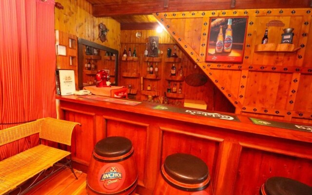 Alpine Hotel