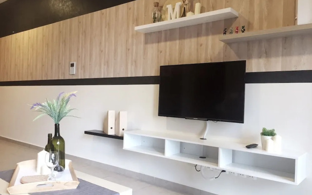 Petalz Residences Homestay By Push