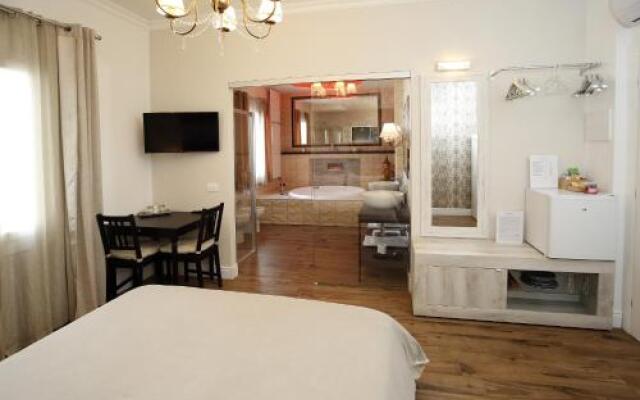 Luxury Rooms Sixty Six