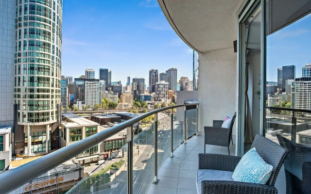 Southbank Tower Apartments