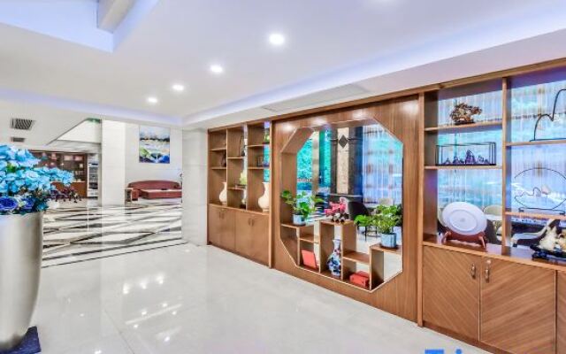 Yulong Inn