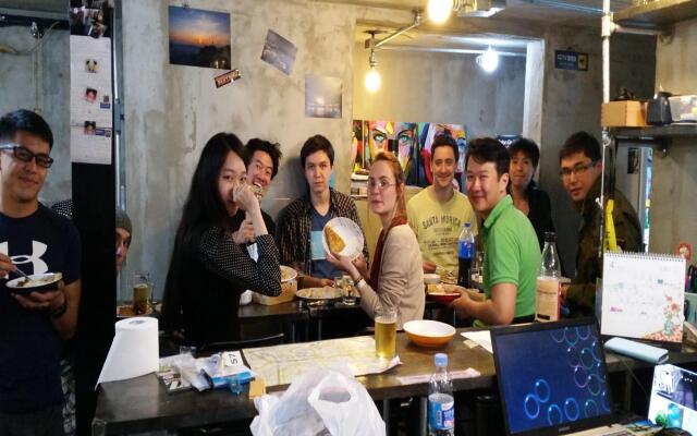 Time Travelers Party Hostel In Hongdae - Foreigners Only