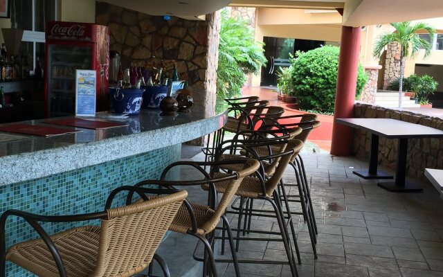 Tanza Oasis Hotel and Resort