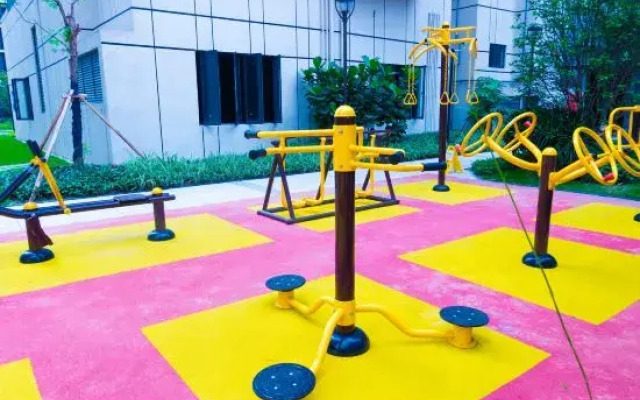 Huileju Apartments (Foshan railway station store)