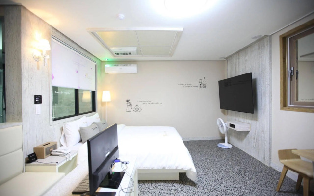 Cheonan Hound Hotel