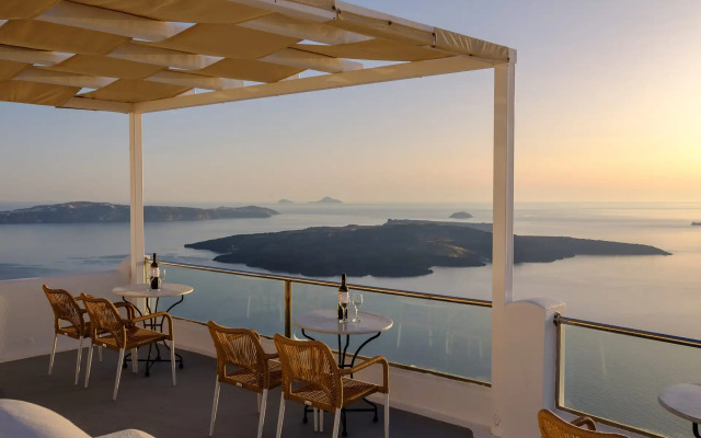 Vallas Apartments & Villas