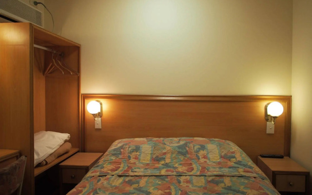 Edgecliff Lodge Motel