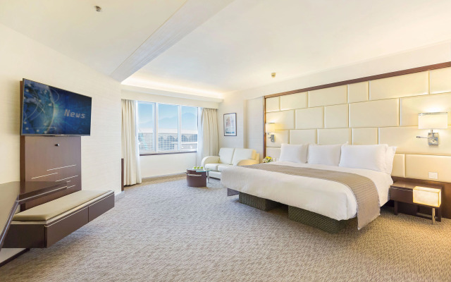 Regal Airport Hotel