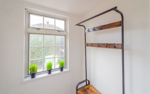 The Annexe, 25 Gorsehill Road