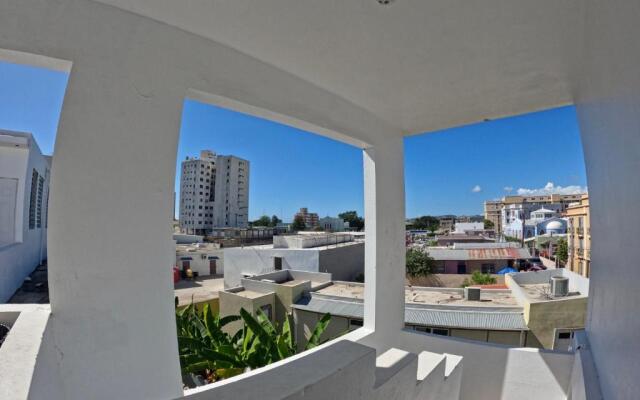 The Caribbean Condo⎪Balcony View⎪FREE WIFI & AC