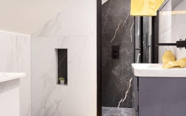 Grayson Court by Deardon Properties