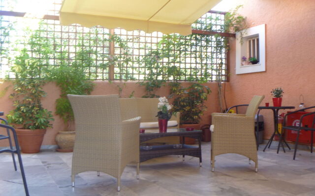 Aloe Luxury Apartments & Suites