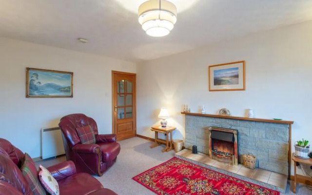 2 Bed Home With Private Garden in the Highlands