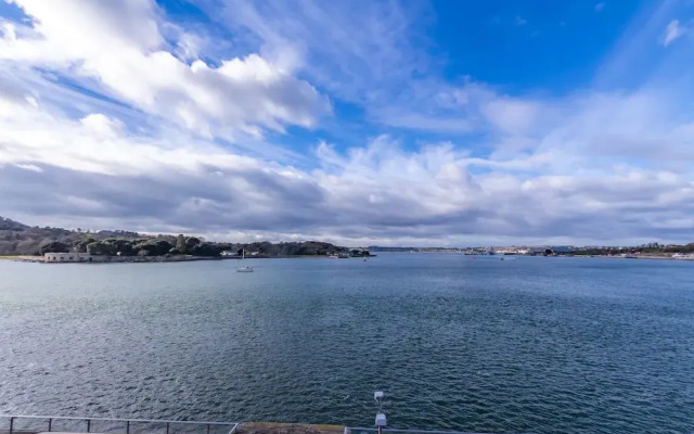 2 Bed- Pureserviced Royal William Yard