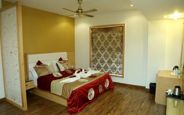 Hotel The Royal Bharti