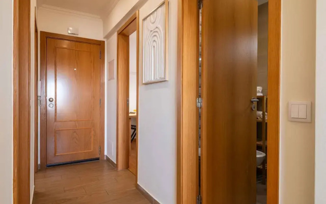 Montechoro Sea View 3 Bedroom Apartment