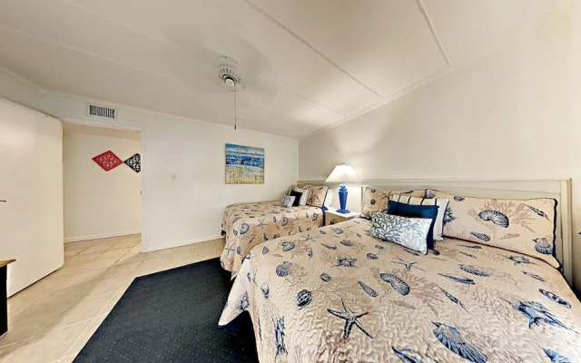 Beachfront Penthouse by RedAwning