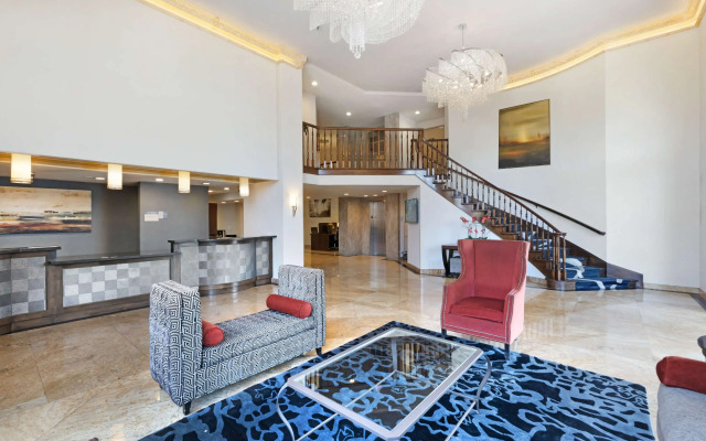 Best Western Plus Newport Mesa Inn