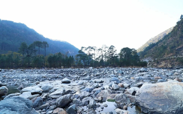 Shiv Ganga View By OYO Rooms