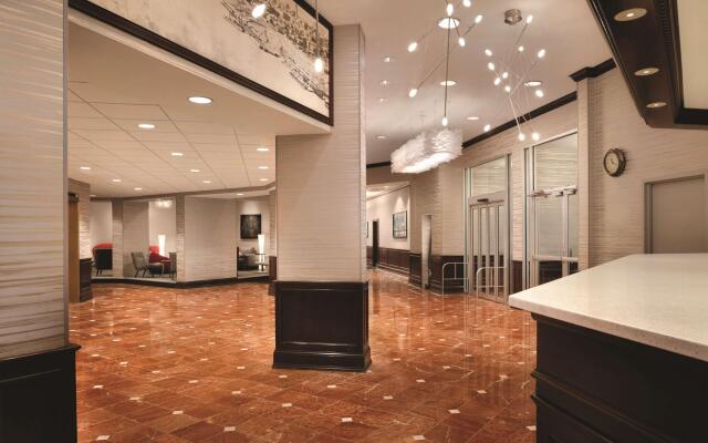 Radisson Hotel Cincinnati Riverfront