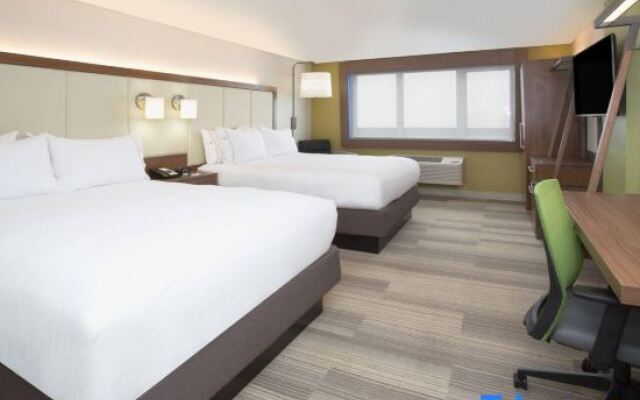 Holiday Inn Express & Suites Pittsburgh - Monroeville, an IHG Hotel