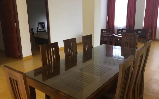 OYO 122 Glenloch Tea Factory Hotel