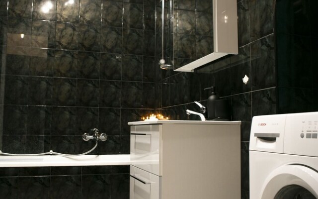 oompH Warsaw Center Well Designed Apt