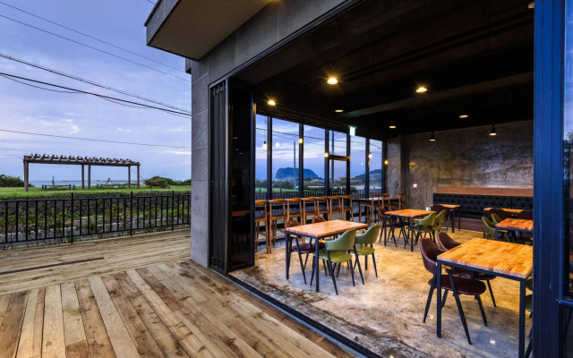 Spring and Autumn Hotel&Resort