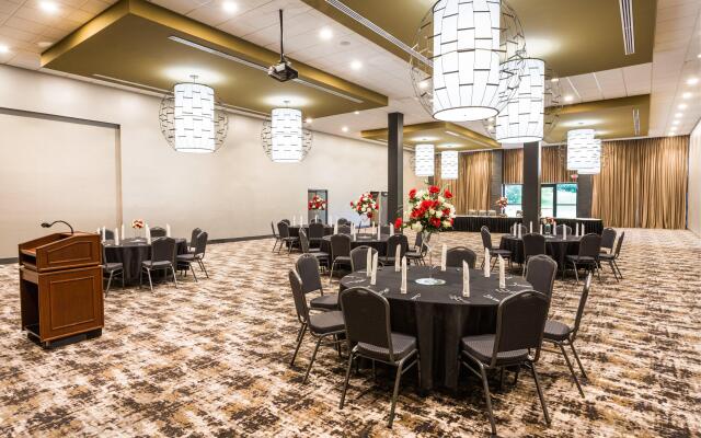 Holiday Inn Roanoke Airport – Conference CTR by IHG