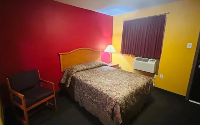 Relax Inn By OYO Sulphur Hwy 90