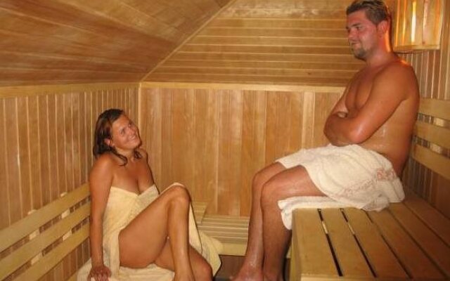 Atrium Hotel-Restaurant