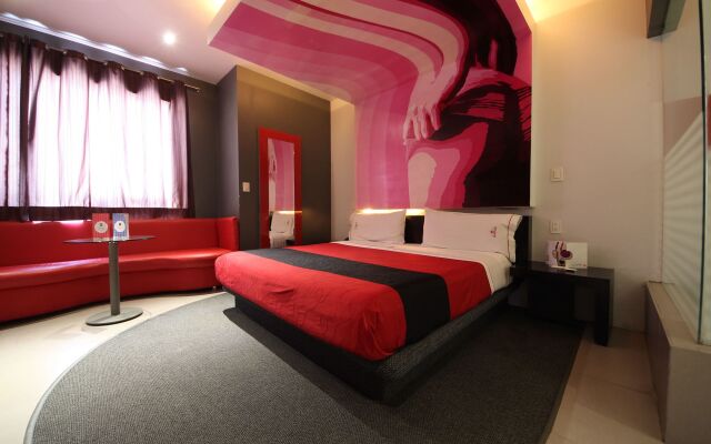 Auto Hotel Marques - Adults Only