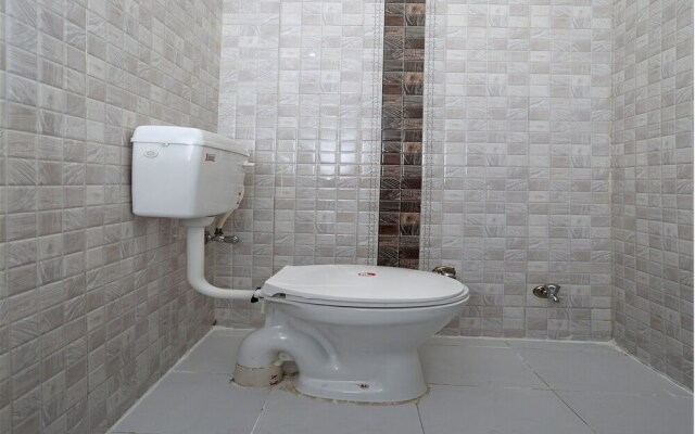 OYO 11539 Hotel Priya