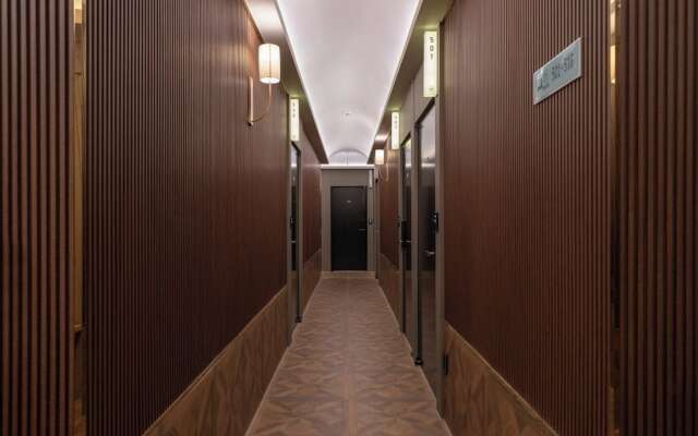 Dk Incheon Airport Hotel