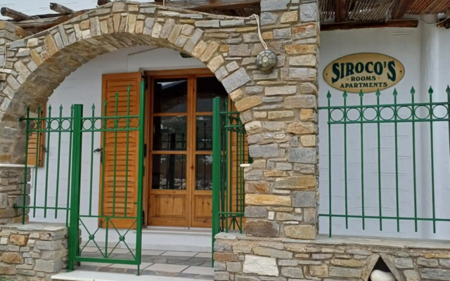 Siroco's Rooms And Studios