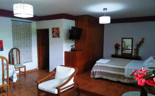 Capricornio Inn & Suites