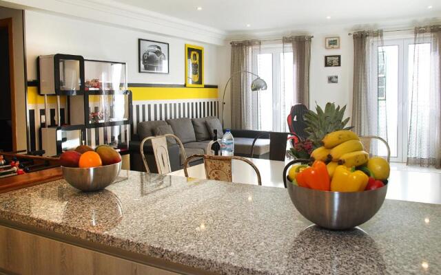 Henri's Apartments Páteo de Santo António