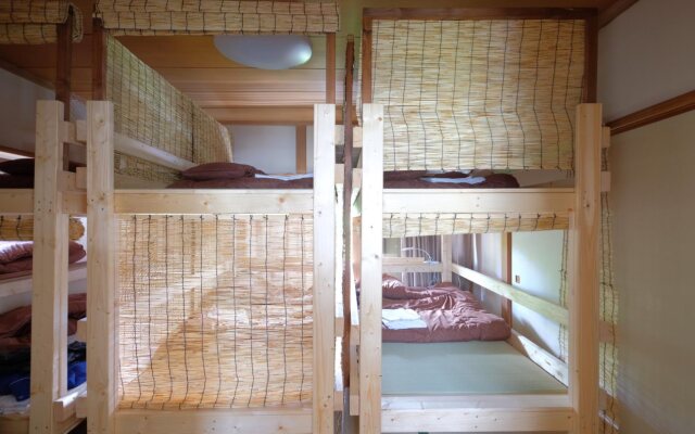 TOKIWA-KAMAKURA Backpackers-