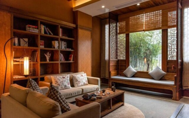 Qiansu Ban Jiang Xia Boutique Inn