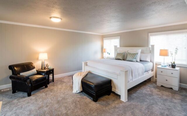 Beach Drive Suites