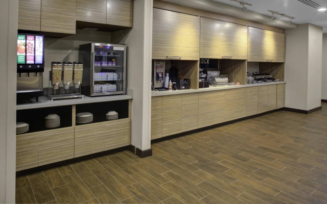 TownePlace Suites by Marriott Albany - Hotel in 奥尔巴尼 - Photo 3