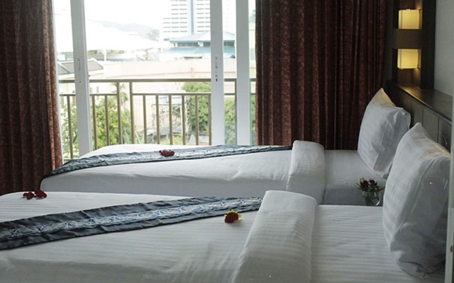 77 Patong Hotel & Spa